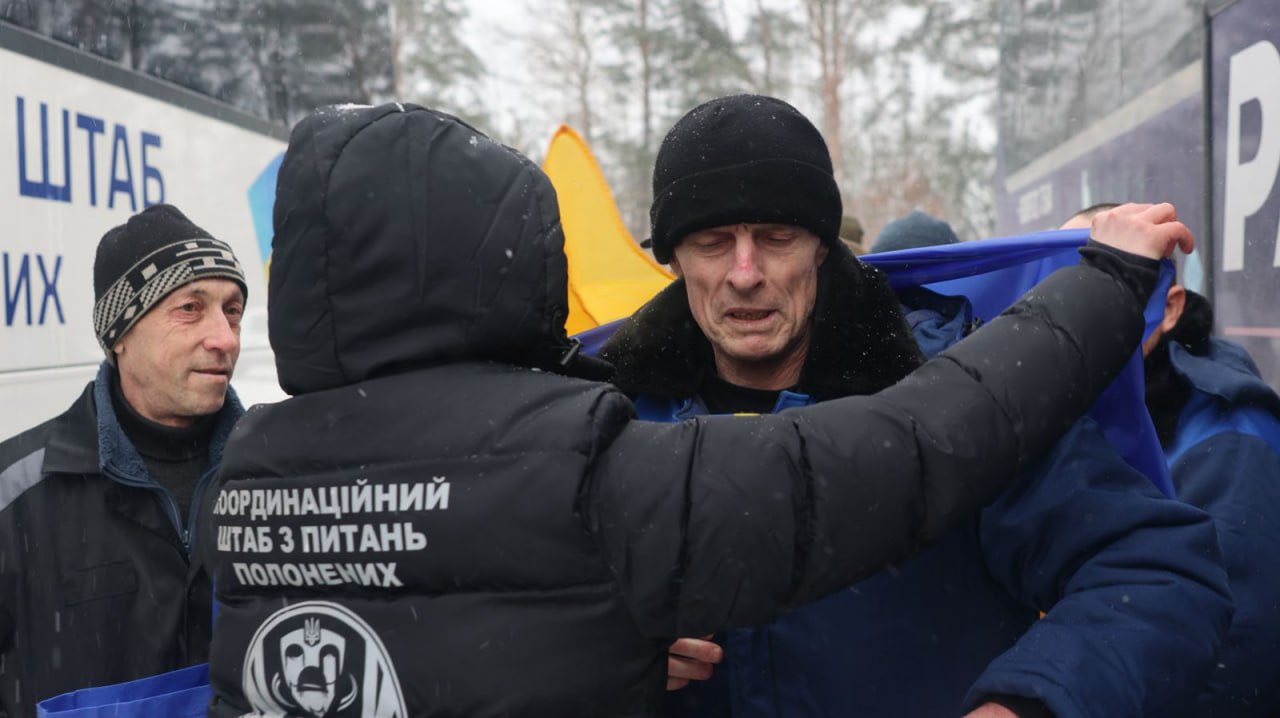 Oficjalnie pochowany ukraiński żołnierz powrócił z rosyjskiej niewoli - Polskie Radio Rzeszów