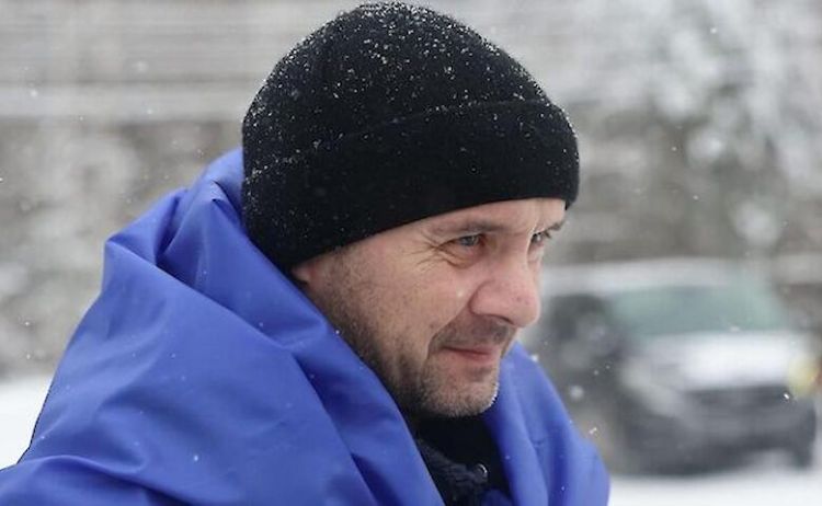 Oficjalnie pochowany ukraiński żołnierz powrócił z&nbsp;rosyjskiej niewoli