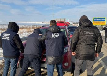 Lwowski celnik zorganizował kanał nielegalnego przerzutu do&nbsp;Polski osób w&nbsp;wieku poborowym