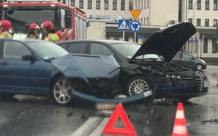 Seria zdarzeń na drogach. Dziecko potrącone na hulajnodze, kolizje w Rzeszowie 1 - Polskie Radio Rzeszów Automatycznie zapisany szkic