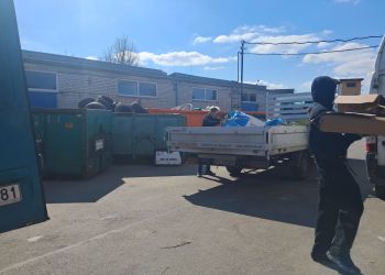 Rzeszowianie masowo przywożą odpady do punktów Selektywnej Zbiórki Odpadów Komunalnych - Polskie Radio Rzeszów