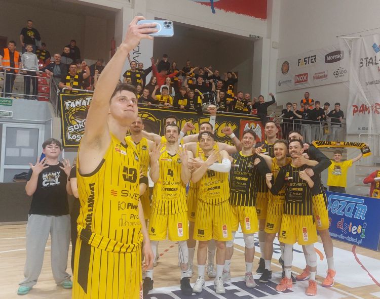 Lider pokonany w Łańcucie 1 - Polskie Radio Rzeszów Lider pokonany w Łańcucie