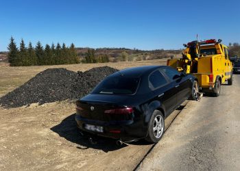 Pijany kierowca pędził 156 km/h. W&nbsp;aucie był 13-latek i&nbsp;pasażerowie bez&nbsp;pasów