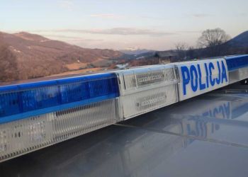 Pijani rodzice opiekowali się dziećmi. Dwie interwencje policji w&nbsp;gminie Czarna