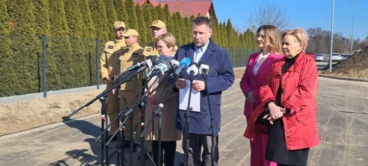 Podkarpacie liderem w wykorzystaniu środków na ochronę ludności. Setki milionów złotych na bezpieczeństwo regionu 1 - Polskie Radio Rzeszów Podkarpacie liderem w wykorzystaniu środków na ochronę ludności. Setki milionów złotych na bezpieczeństwo regionu