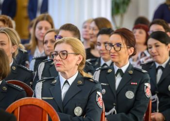 Kobiety w&nbsp;podkarpackiej KAS. Ponad 60 procent załogi stanowią funkcjonariuszki i&nbsp;pracownice
