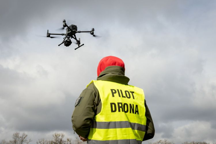 Drony pojawią się nad&nbsp;Nieplą i&nbsp;okolicą. To&nbsp;szkolenie strażaków ochotników.