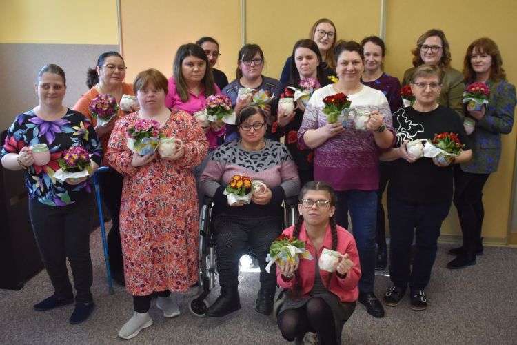 Pilny remont potrzebny w Sędziszowie. Ośrodek dla 60 osób może przestać działać 1 - Polskie Radio Rzeszów Pilny remont potrzebny w Sędziszowie. Ośrodek dla 60 osób może przestać działać