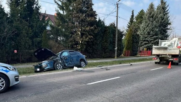 Czołowe zderzenie dwóch aut w Padwi Narodowej 1 - Polskie Radio Rzeszów Czołowe zderzenie dwóch aut w Padwi Narodowej