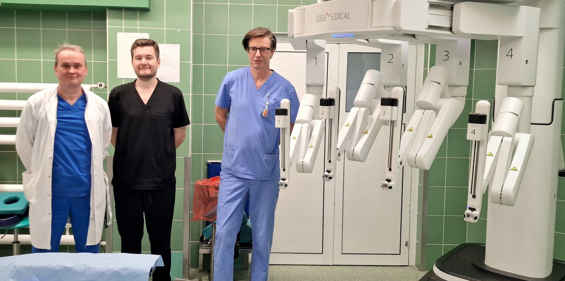 Robot chirurgiczny w szpitalu w Mielcu. Nowe możliwości w operacjach urologicznych - Polskie Radio Rzeszów