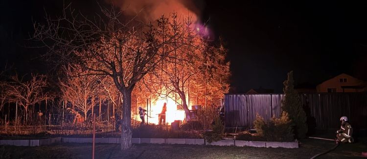 Pożar w&nbsp;Sieniawie, ogień strawił iglaste drzewa