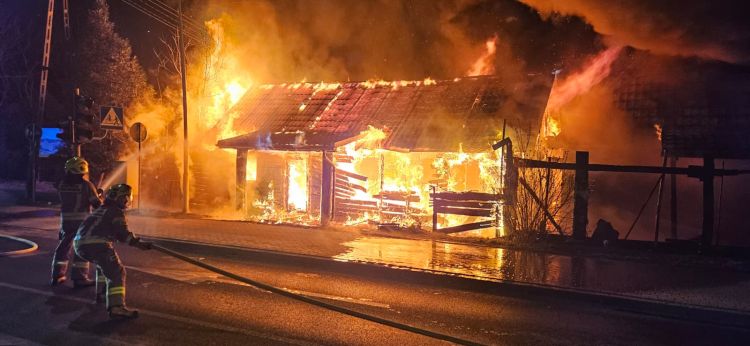 Galeria Sztuki Światowid spłonęła w&nbsp;nocnym pożarze w&nbsp;Tyczynie [AKTUALIZACJA]