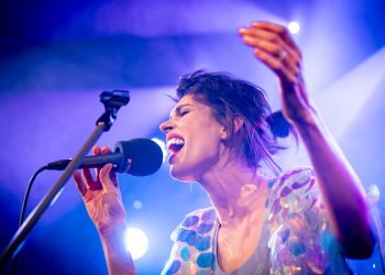 Żaneta Łabudzka-Grzesiuk na&nbsp;scenie Polskiego Radia Rzeszów. Koncert pełen emocji i&nbsp;muzycznych brzmień