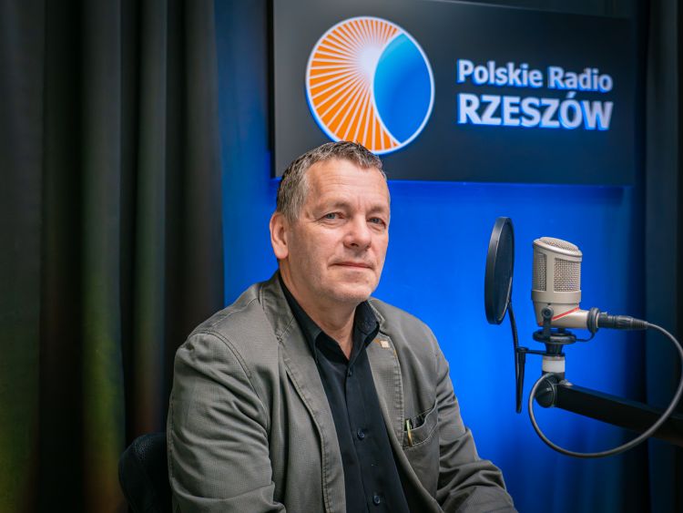 Dr&nbsp;M. Milczanowski: Doświadczenia z&nbsp;Iraku i&nbsp;Libii pokazują, że&nbsp;obalanie dyktatorów nie&nbsp;rozwiązuje problemów