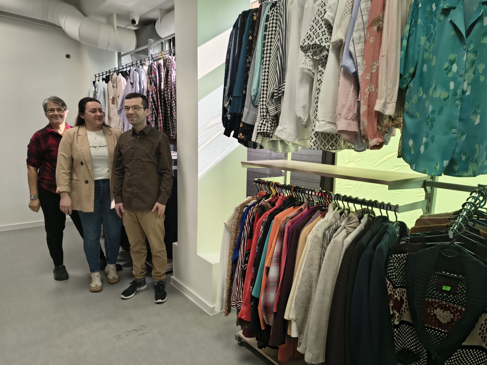 W Dębicy powstaje sklep społeczny. Ubrania i sprzęt w niskich cenach - Polskie Radio Rzeszów