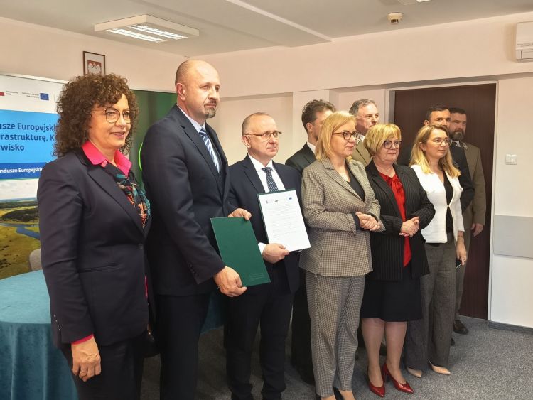 16 mln zł na ochronę niedźwiedzi i bezpieczeństwo mieszkańców. Nowy program dla Podkarpacia i Małopolski 1 - Polskie Radio Rzeszów 16 mln zł na ochronę niedźwiedzi i bezpieczeństwo mieszkańców. Nowy program dla Podkarpacia i Małopolski