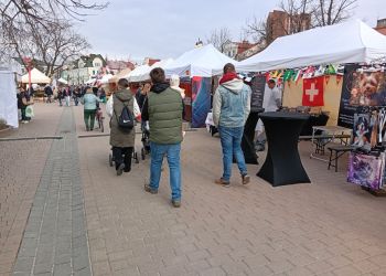 Jarmark Wielkanocny w Tarnobrzegu. Rękodzieło, tradycja i świąteczne atrakcje 3 - Polskie Radio Rzeszów Jarmark Wielkanocny w Tarnobrzegu. Rękodzieło, tradycja i świąteczne atrakcje
