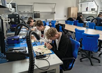 Lepsze warunki dla uczniów Zespołu Szkół Elektronicznych w Rzeszowie 2 - Polskie Radio Rzeszów Lepsze warunki dla uczniów Zespołu Szkół Elektronicznych w Rzeszowie