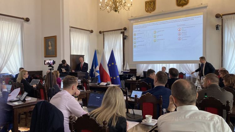 Dopłaty do&nbsp;rachunków za&nbsp;wodę i&nbsp;ścieki. Rzeszowscy radni z&nbsp;apelem do&nbsp;prezydenta