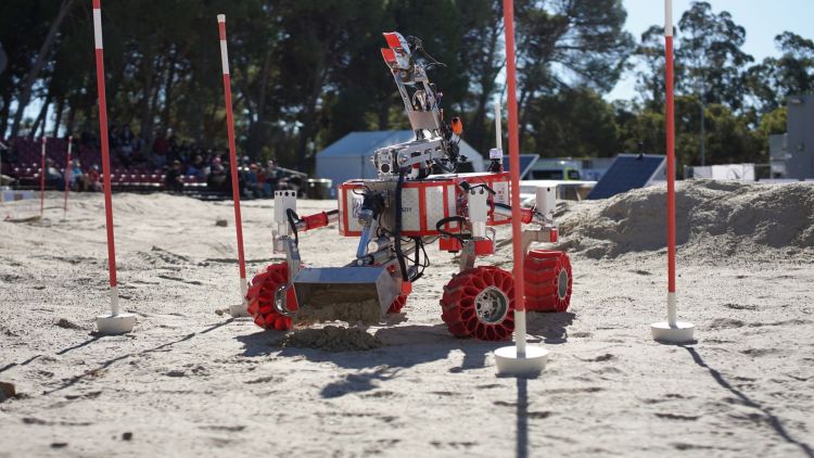 Sukces studentów Politechniki Rzeszowskiej. Legendary Rover w czołówce światowych zespołów 1 - Polskie Radio Rzeszów Sukces studentów Politechniki Rzeszowskiej. Legendary Rover w czołówce światowych zespołów