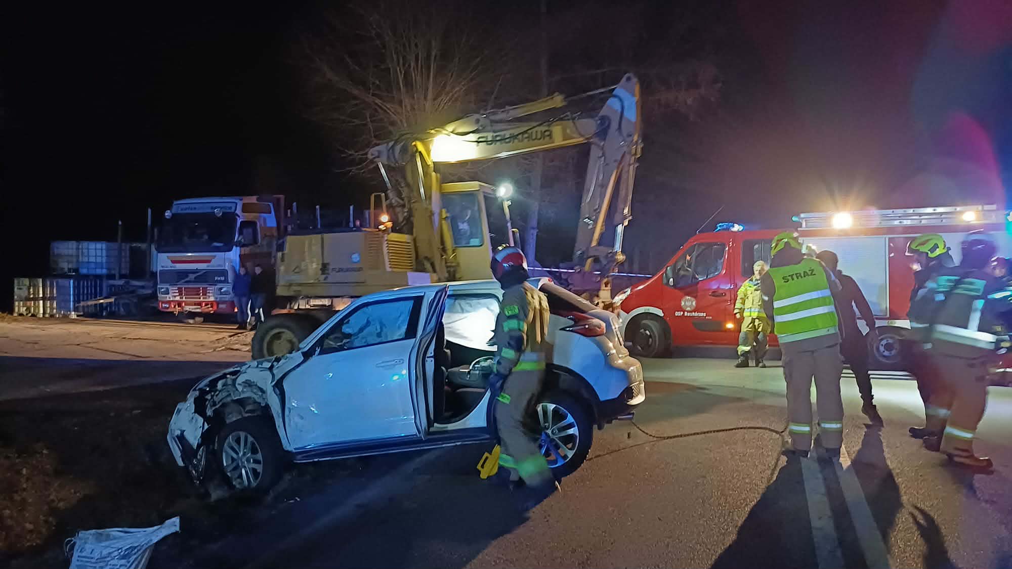 Wypadek w miejscowość Bachórzec na trasie Dynów-Dubiecko, droga już odblokowana [AKTUALIZACJA] - Polskie Radio Rzeszów