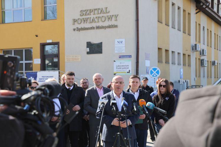 Spór o&nbsp;przyszłość RTG w&nbsp;szpitalu. Zwolnienia i&nbsp;reorganizacja budzą kontrowersje