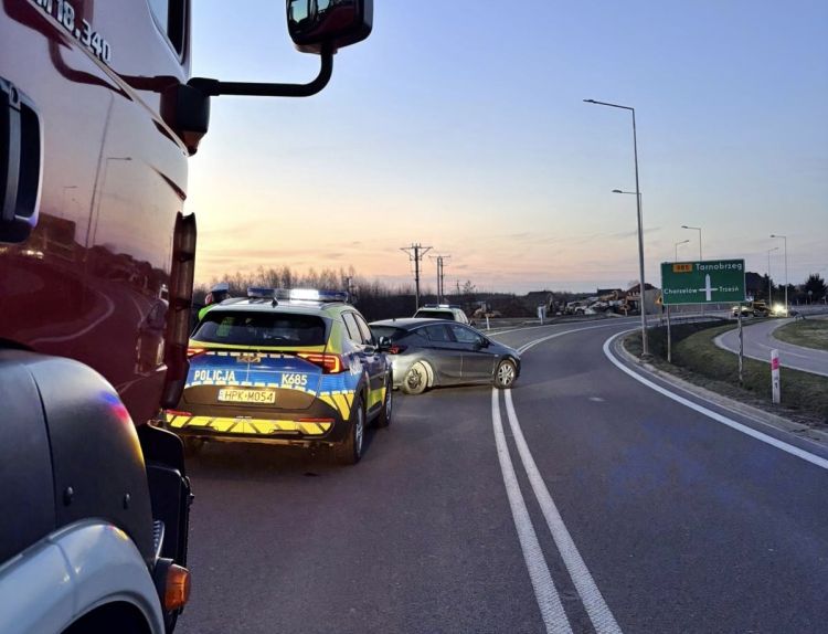 Wypadek na&nbsp;obwodnicy Mielca. Kierowca miał 1,89 promila, zderzyło się pięć aut