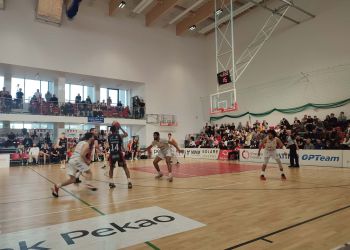 Koszykarze Resovii pokonali lidera! 3 - Polskie Radio Rzeszów Koszykarze Resovii pokonali lidera! - Polskie Radio Rzeszów