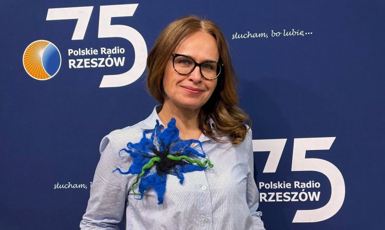 Alina Bosak zachęca do&nbsp;wsłuchiwania się w&nbsp;opowieści naszych bliskich