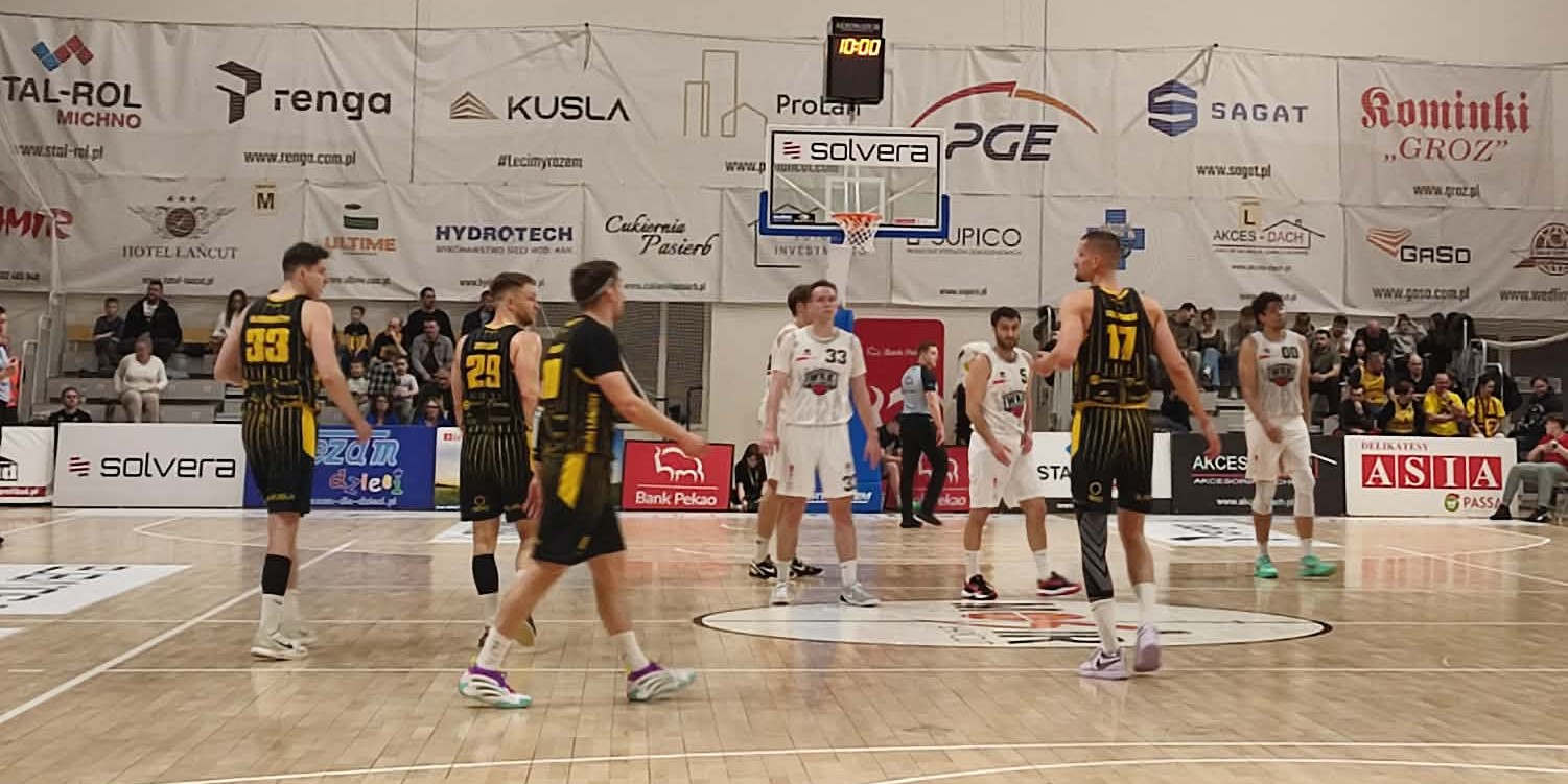 Jedenasta wygrana koszykarzy Sokoła Łańcut przed własną widownią - Polskie Radio Rzeszów