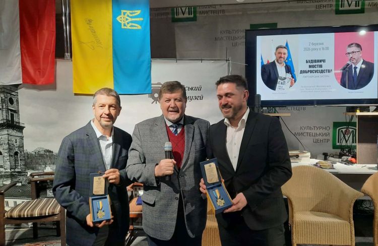 Polacy wyróżnieni we&nbsp;Lwowie. Medale za&nbsp;wsparcie Ukrainy