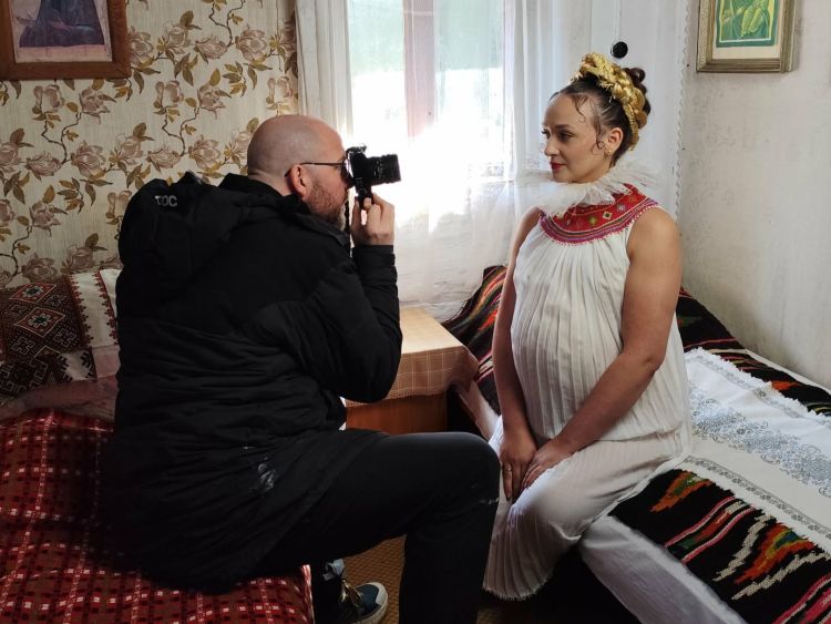 Sesja modowa inspirowana kulturą łemkowską w&nbsp;Olchowcu