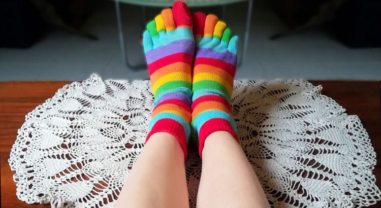 Piknik na&nbsp;powitanie wiosny w&nbsp;Dębicy. Marzanna, grill i&nbsp;kolorowe skarpetki