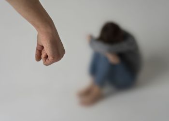 Tymczasowy areszt dla 46-latka podejrzanego o&nbsp;znęcanie się nad&nbsp;partnerką