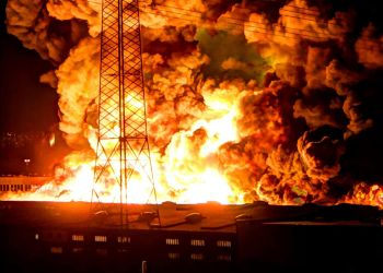 Rakieta uderzyła w&nbsp;fabrykę w&nbsp;Isfahanie. Co&nbsp;najmniej 15 osób nie&nbsp;żyje