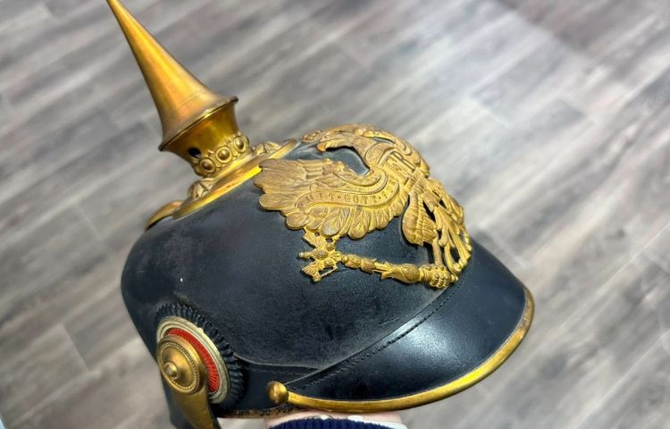 Ukraińscy celnicy udaremnili wysyłkę do&nbsp;USA cennego pruskiego hełmu