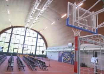 Nowa hala sportowa w Bystrzycy oficjalnie otwarta - Polskie Radio Rzeszów