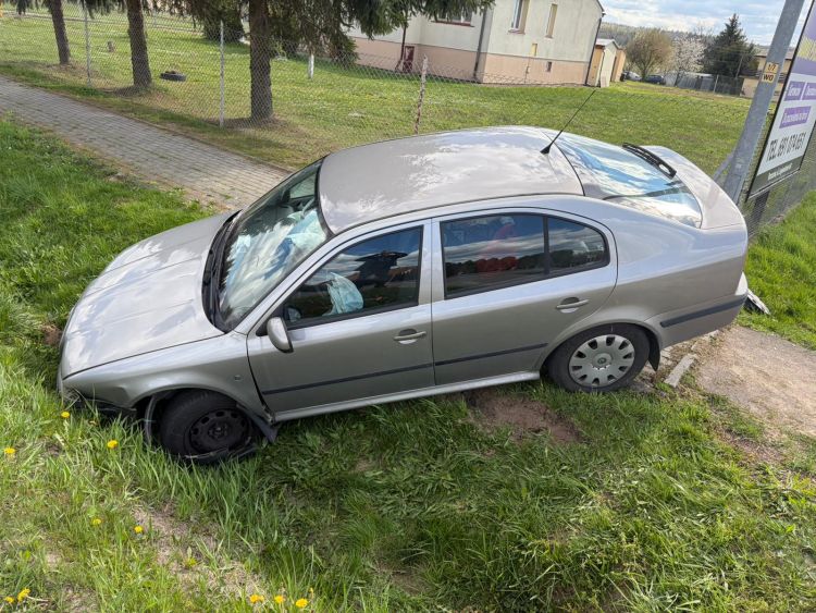 Wypadek w Grabownicy Starzeńskiej. Kierująca trafiła do szpitala [AKTUALIZACJA] - Polskie Radio Rzeszów