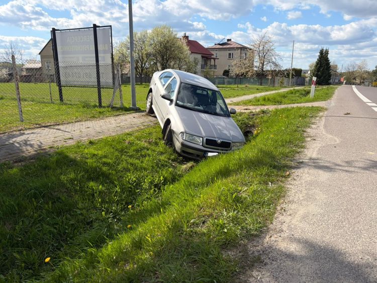 Wypadek w Grabownicy Starzeńskiej. Kierująca trafiła do szpitala [AKTUALIZACJA] - Polskie Radio Rzeszów