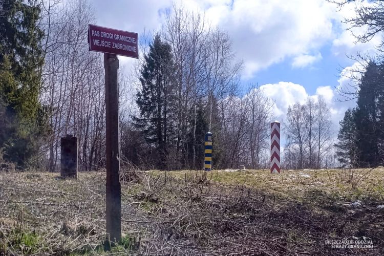 Mandaty dla turystów, chcieli zobaczyć granicę 1 - Polskie Radio Rzeszów Mandaty dla turystów, chcieli zobaczyć granicę