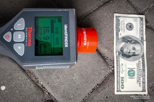 Napromieniowany banknot na&nbsp;granicy w&nbsp;Medyce. Kobieta nie&nbsp;została wpuszczona do&nbsp;Polski