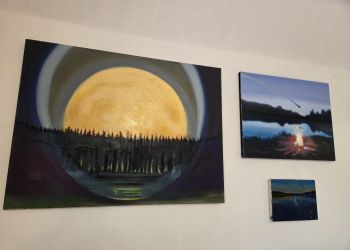 „Płynne lustro” w&nbsp;Porębach Kupieńskich. Wystawa malarstwa Sylwii Górak