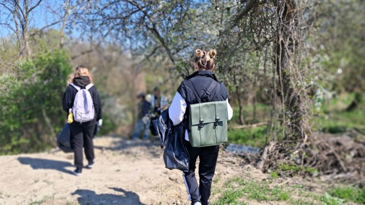 Sprzątanie terenów nad&nbsp;Wisłokiem w&nbsp;Rzeszowie