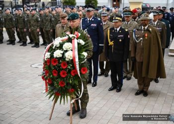 Rzeszów uczcił 86. rocznicę Zbrodni Katyńskiej. Uroczystości i&nbsp;apel pamięci