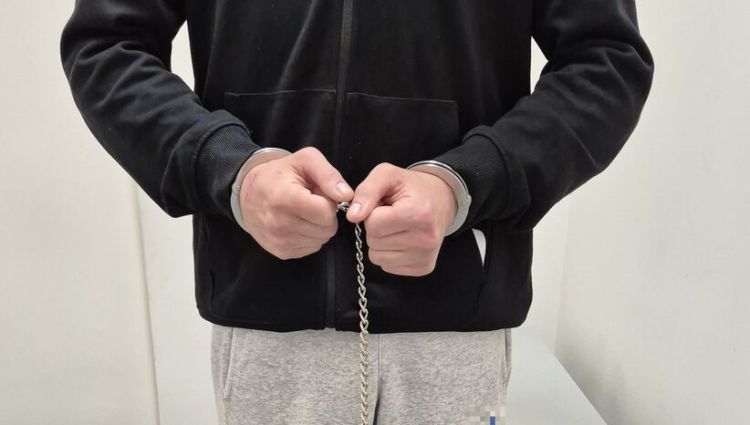 Rozbój przy ul. Małopolskiej. Trzy osoby aresztowane, grozi im do 20 lat więzienia 1 - Polskie Radio Rzeszów Rozbój przy ul. Małopolskiej. Trzy osoby aresztowane, grozi im do 20 lat więzienia