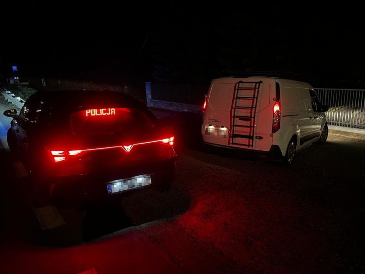 Niebezpieczna jazda kierowcy. Wyprzedzał na przejeździe, był pod wpływem narkotyków 1 - Polskie Radio Rzeszów Niebezpieczna jazda kierowcy. Wyprzedzał na przejeździe, był pod wpływem narkotyków