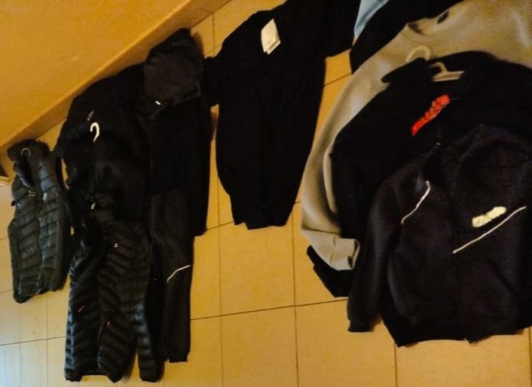 Podróbki na&nbsp;targowisku w&nbsp;Przemyślu. Zatrzymano 56-letnią kobietę