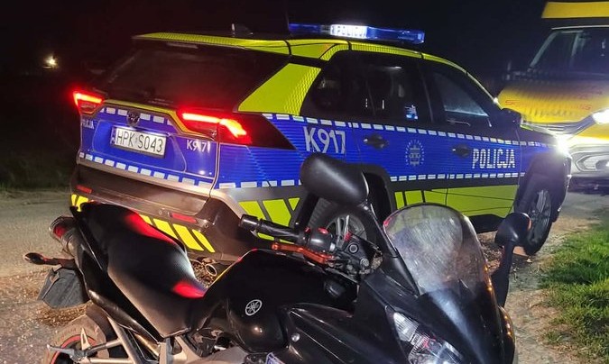 Pijany motocyklista uciekał przed policją. Miał ponad dwa promile alkoholu w organizmie 1 - Polskie Radio Rzeszów Pijany motocyklista uciekał przed policją. Miał ponad dwa promile alkoholu w organizmie