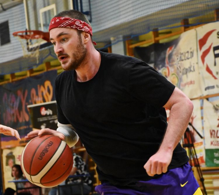 Turniej koszykówki amatorów w Sędziszowie Małopolskim. Trwają zapisy 1 - Polskie Radio Rzeszów Turniej koszykówki amatorów w Sędziszowie Małopolskim. Trwają zapisy