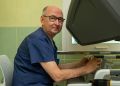 500 operacji robotem da Vinci. Prof.&nbsp;Tomasz Kluz z&nbsp;ważnym osiągnięciem